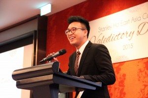 Mr. Liang Ziwei, Wayne recalled his memorable moments spent with buddies met in SHEAC. 梁子為同學回憶起自己在書院與好友們度過的難忘時刻。