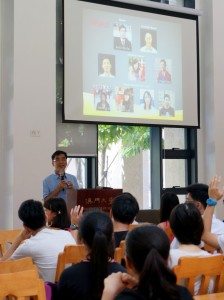 SHEAC College Master Prof. Iu Vai Pan hosted a welcome reception for freshmen to kick-off the orientation program in the College. 何鴻燊東亞書院院長姚偉彬教授主持新生歡迎會,為書院迎新活動系列揭開序幕。