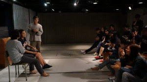 Interpreting the roles in the drama about poverty at the Oxfam’s Interactive Education Centre. 同學投入演繹樂施會互動劇場內的角色。
