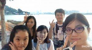 Students joined the outing with loads of joy to prepare their material for flipbook production. 同學們愉快地出遊路環,為自己的手翻書準備材料。