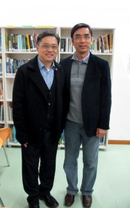 Mr. Francis Mak and College Master Prof. Iu Vai Pan, both alumni of Hong Kong Baptist College, finally met at SHEAC.  同是香港浸會書院的校友麥潤壽先生和院長姚偉彬教授在何鴻燊東亞書院聚首。