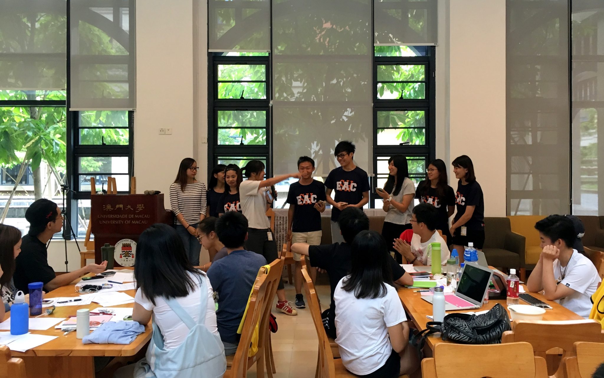 HA leaders presented their freshmen orientation plans. 書院學生會介紹他們的迎新活動計劃。